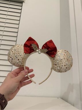 Baublebar Festive Pearl & Rhinestone Minnie Ears with Red Bow